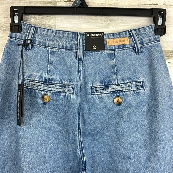 Blank NYC Women’s 25 Pleated Wide Leg Cotton Jeans Boho Skater New - Picture 5 of 9